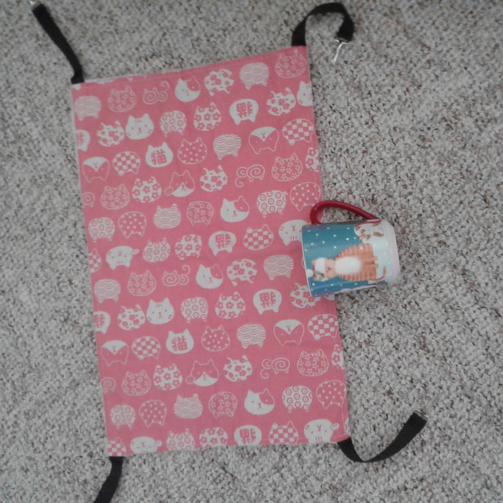Cat hammock nwot with free cat mug this item has sold